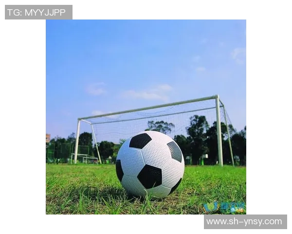 从平凡少年到绿茵巨星描绘平民逆袭成就足球梦想的励志之路